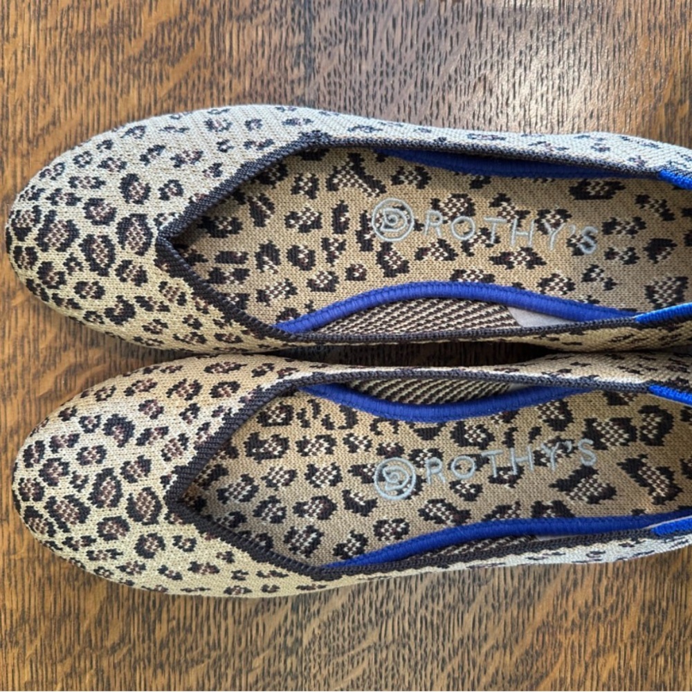 Rothy’s Leopard Print Flats | Size 8 | Washable Sustainable Shoes - Picture 2 of 4